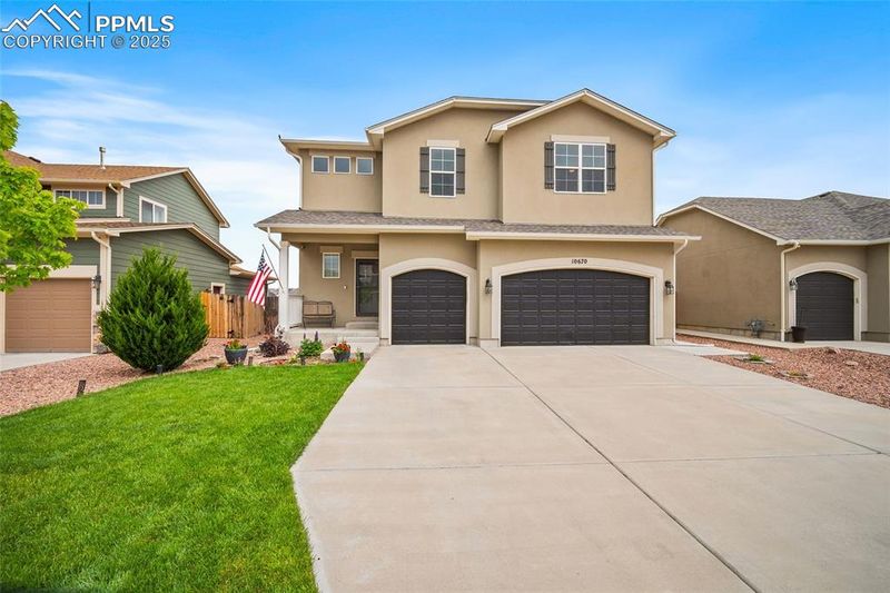 10670 Abrams Dr, Colorado Springs, CO 80925