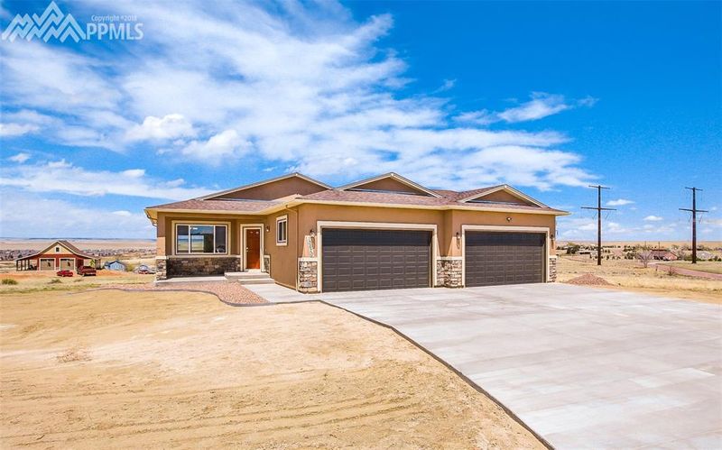 10670 Rolling Ridge Rd, Colorado Springs, CO 80925