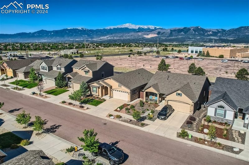 10684 Echo Canyon Dr, Colorado Springs, CO 80908