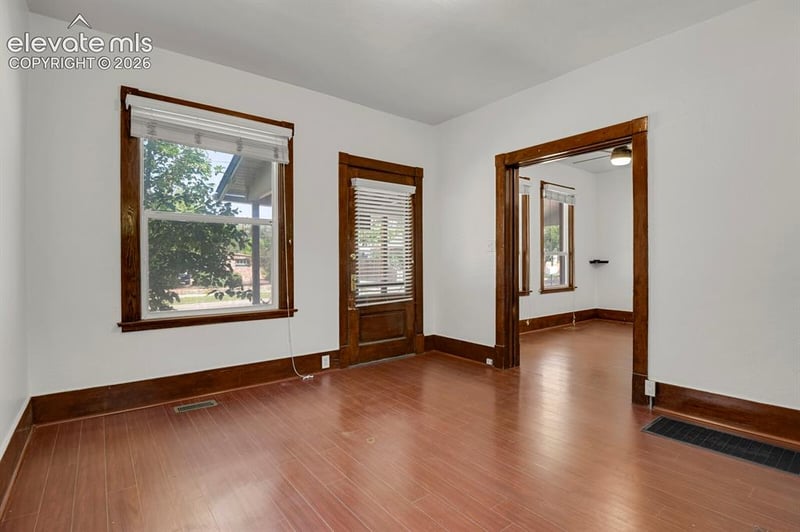 107 30th St, Colorado Springs, CO 80904