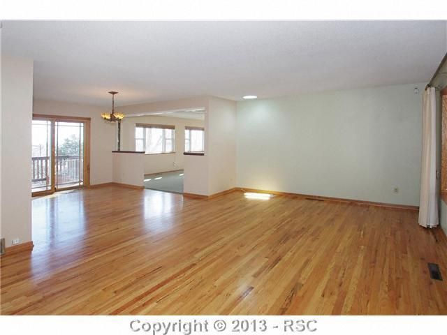 107 Palisade Cir, Manitou Springs, CO 80829