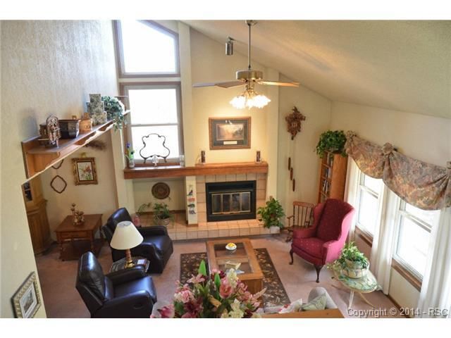 1070 Popes Valley Dr, Colorado Springs, CO 80919