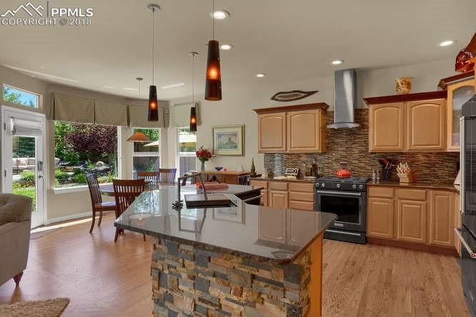 10705 Black Elk Way, Colorado Springs, CO 80908