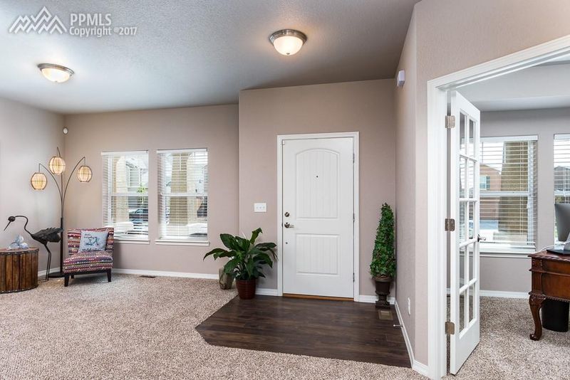 10716 Mcgahan Dr, Fountain, CO 80817