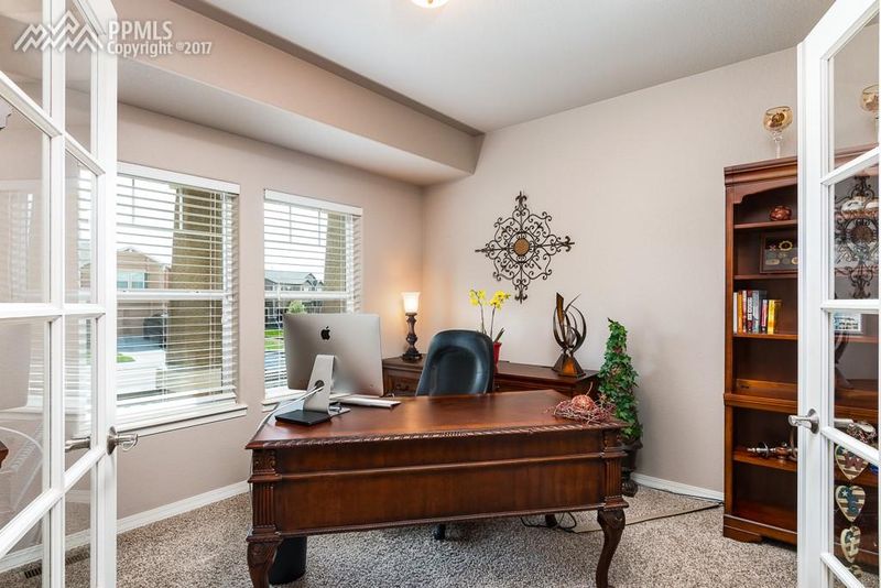 10716 Mcgahan Dr, Fountain, CO 80817