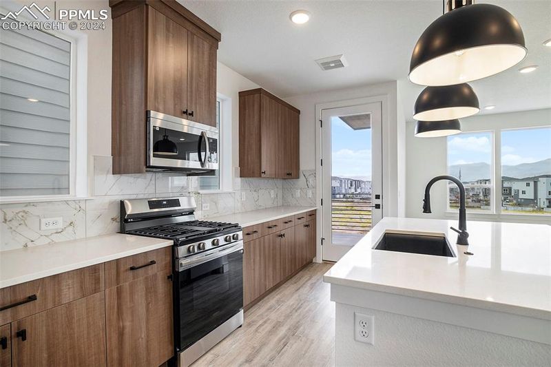 10721 Lewanee Point, Colorado Springs, CO 80908