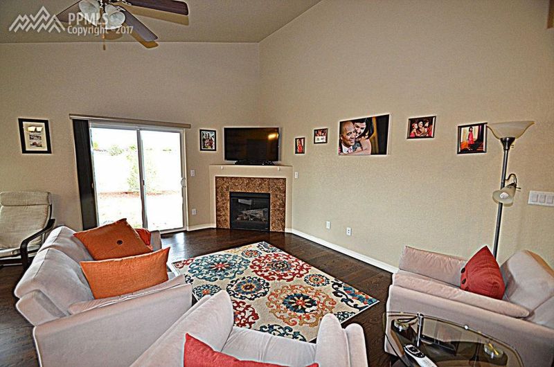1073 Deschutes Dr, Colorado Springs, CO 80921