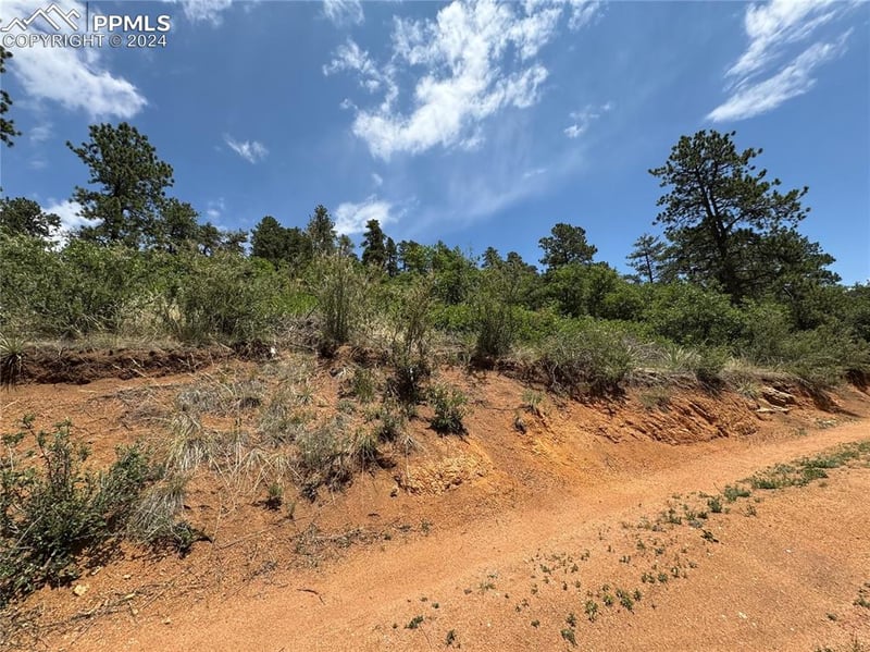 10730 Florence Ave, Green Mountain Falls, CO 80819