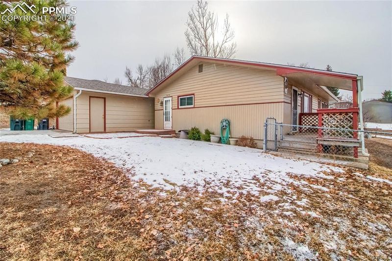 1074 E Harvey St, Castle Rock, CO 80108
