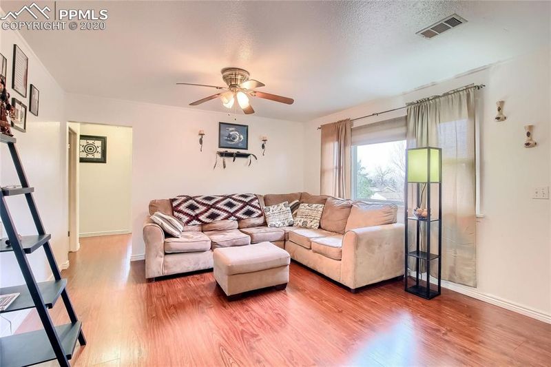 1074 E Harvey St, Castle Rock, CO 80108
