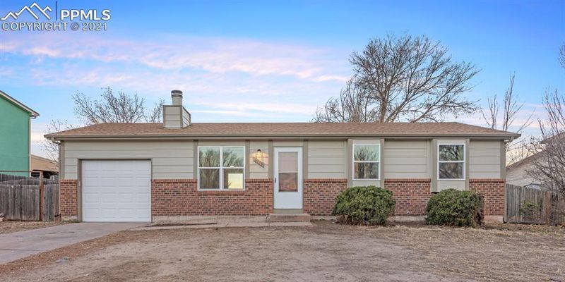 1075 Keith Dr, Colorado Springs, CO 80916