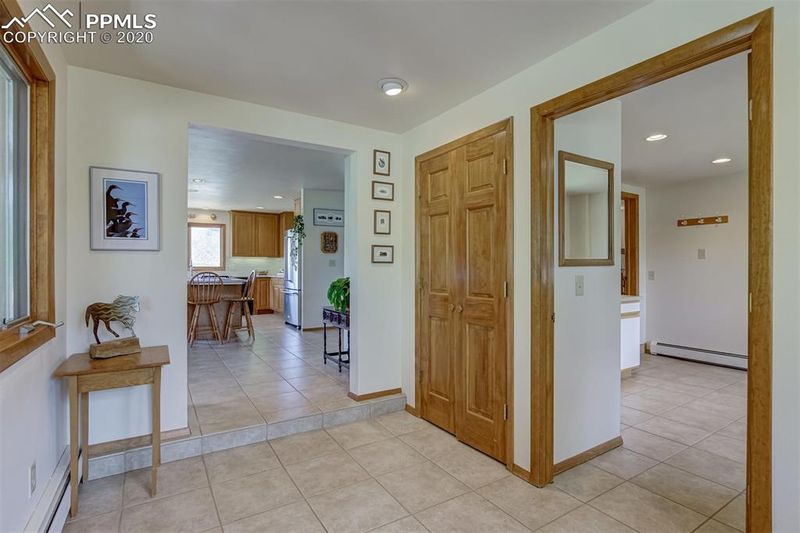 10783 S Perry Park Rd, Larkspur, CO 80118