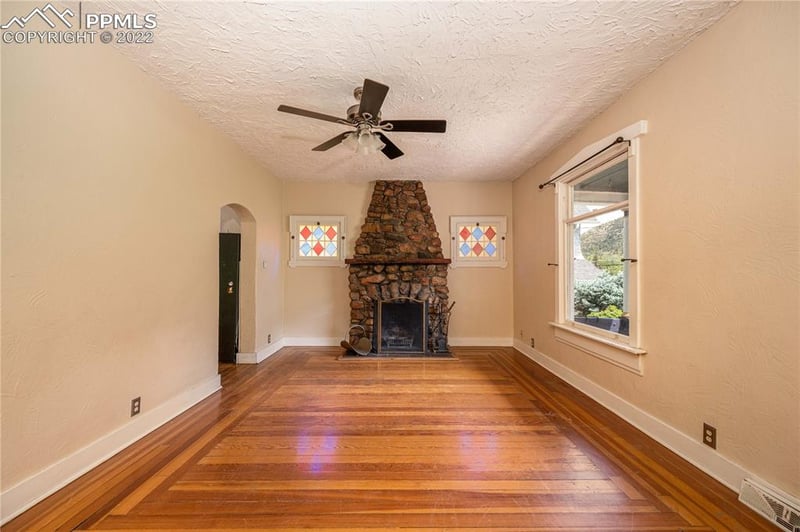 108 Capitol Hill Ave, Manitou Springs, CO 80829