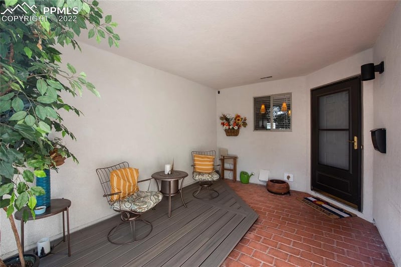 108 Creekside Ln, Colorado Springs, CO 80906