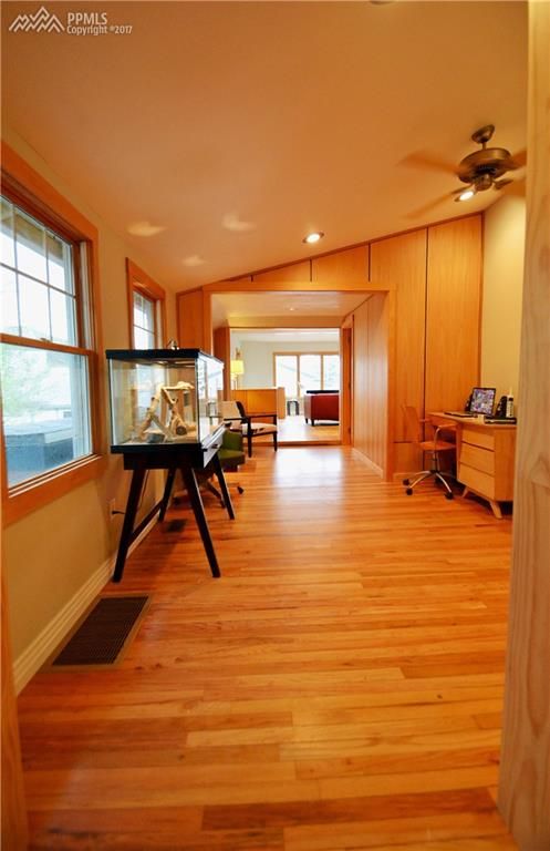 108 Oklahoma Rd, Manitou Springs, CO 80829