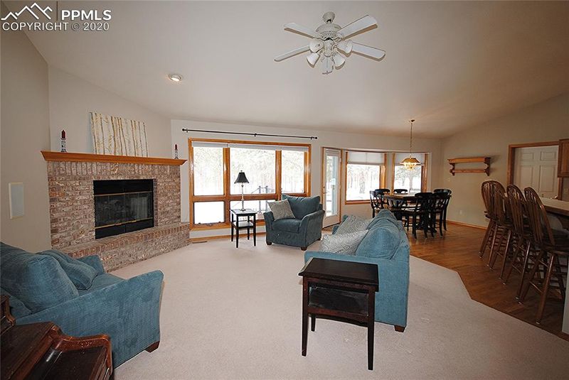 10820 Hungate Rd, Colorado Springs, CO 80908