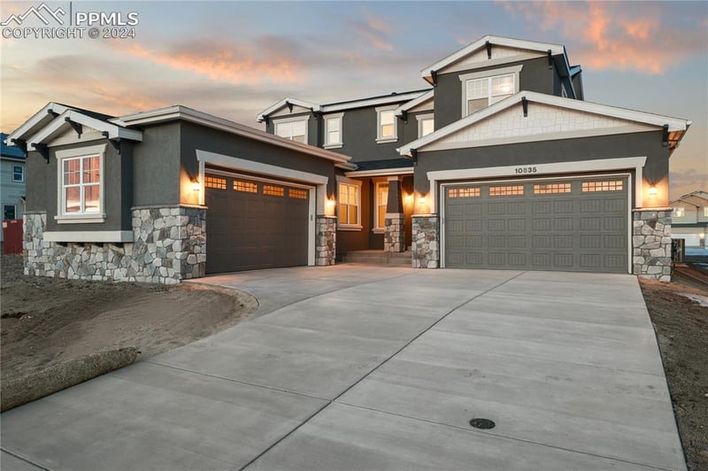 10835 Evening Creek Dr, Falcon, CO 80831