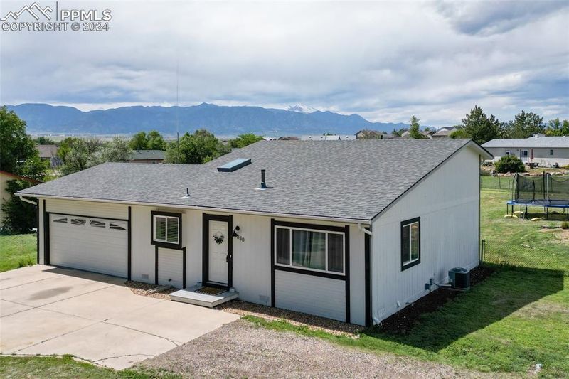 10840 Falling Star Rd, Fountain, CO 80817
