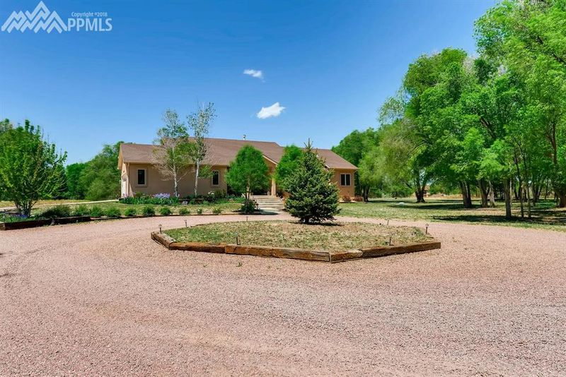1085 E Ohio Ave, Fountain, CO 80817