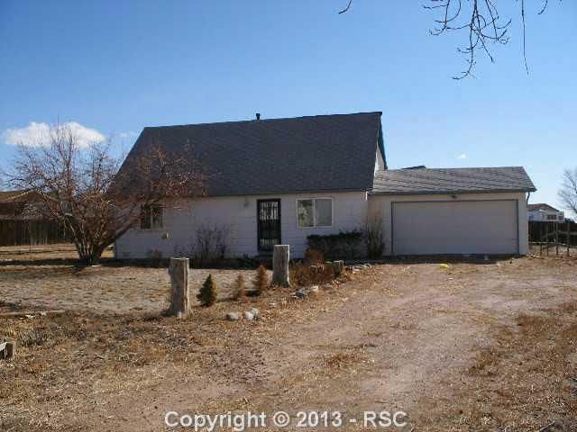 10865 Falling Star Rd, Fountain, CO 80817