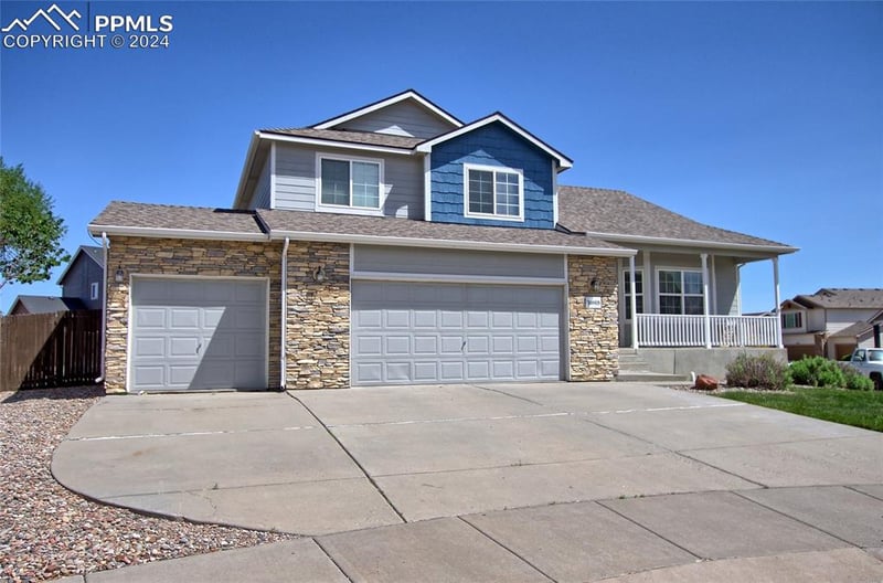 10869 Darneal Dr, Colorado Springs, CO 80817