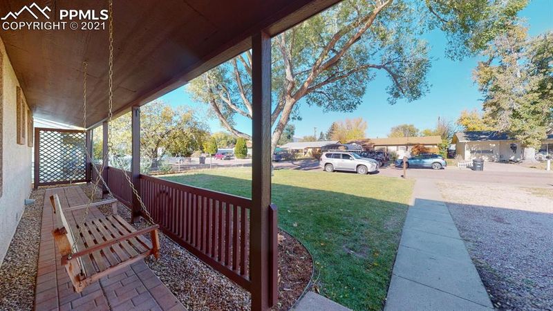 109 Doris Dr, Colorado Springs, CO 80911