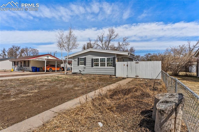 109 Hayes Dr, Colorado Springs, CO 80911