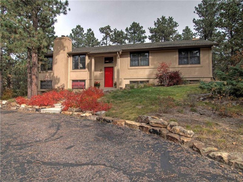 1090 Melinda Dr, Monument, CO 80132