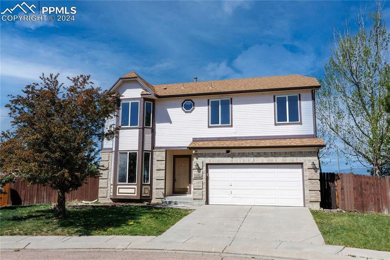 1090 Swayback Dr, Fountain, CO 80817
