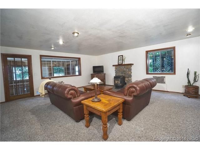 10905 Falling Star Rd, Colorado Springs, CO 80817