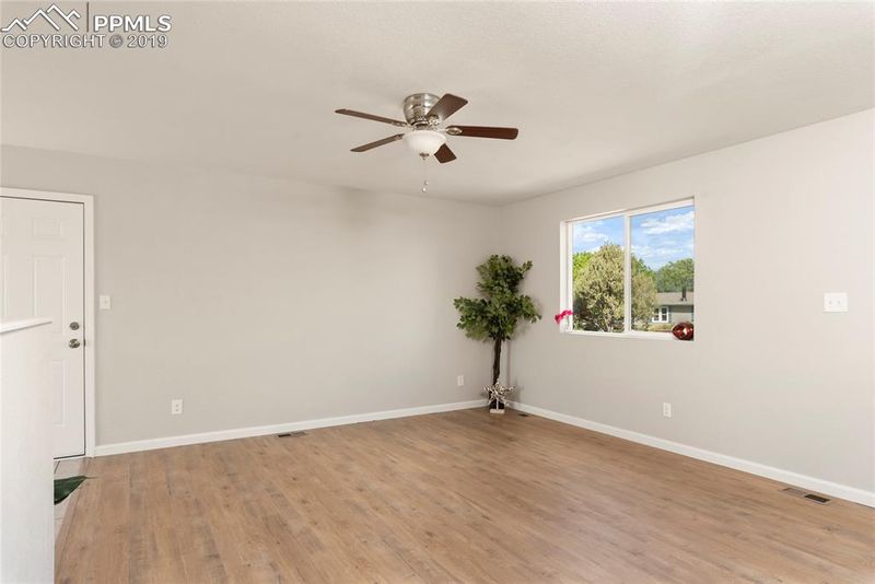 10915 Falling Star Rd, Fountain, CO 80817