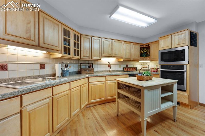 10925 Hardy Rd, Colorado Springs, CO 80908