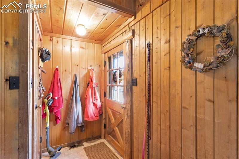 10925 W Highway 24, Green Mountain Falls, CO 80819