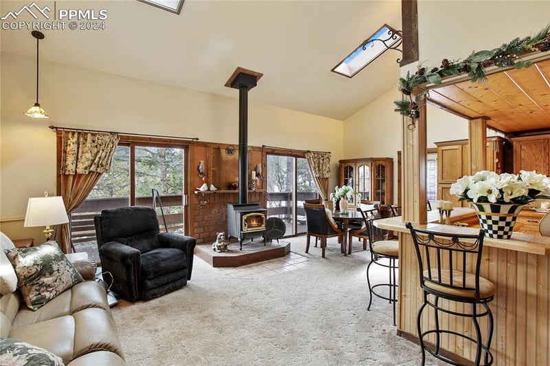 10929 Iona Trl, Green Mountain Falls, CO 80819