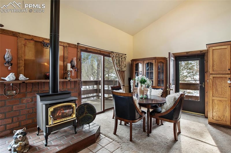 10929 Iona Trl, Green Mountain Falls, CO 80819