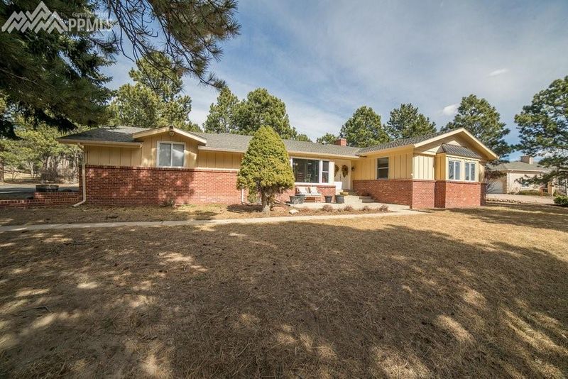 1095 Knollwood Cir, Monument, CO 80132
