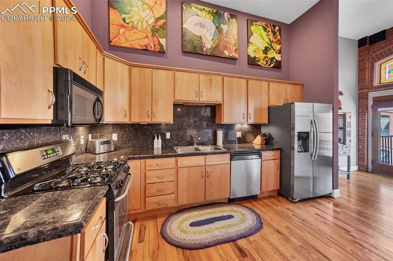 11 25th St #320, Colorado Springs, CO 80904