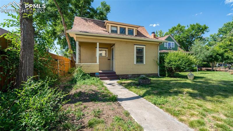 11 Boulder Crescent St, Colorado Springs, CO 80903