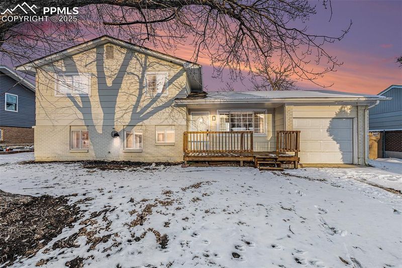 11 W Clover Cir, Colorado Springs, CO 80906