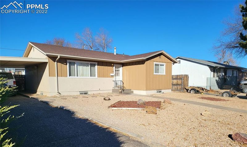 11 Wasatch Dr, Pueblo, CO 81005