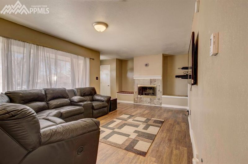 1101 Evergreen Dr, Colorado Springs, CO 80911