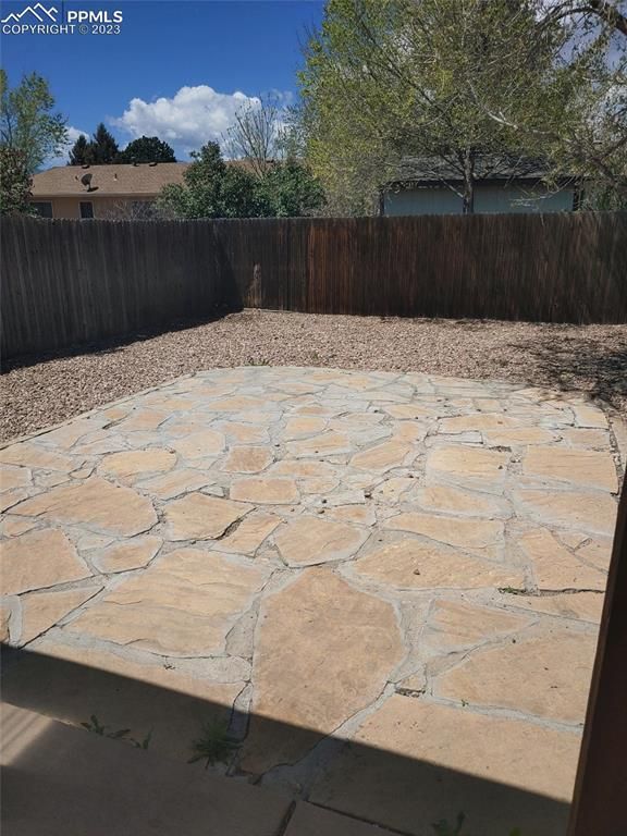 1102 Branding Iron Cir, Colorado Springs, CO 80915
