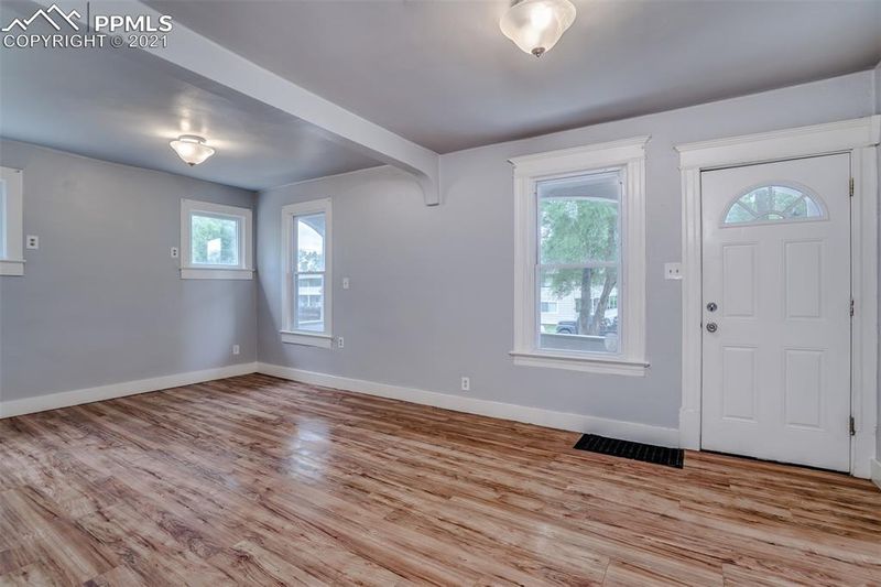 1102 Modes St, Colorado Springs, CO 80904