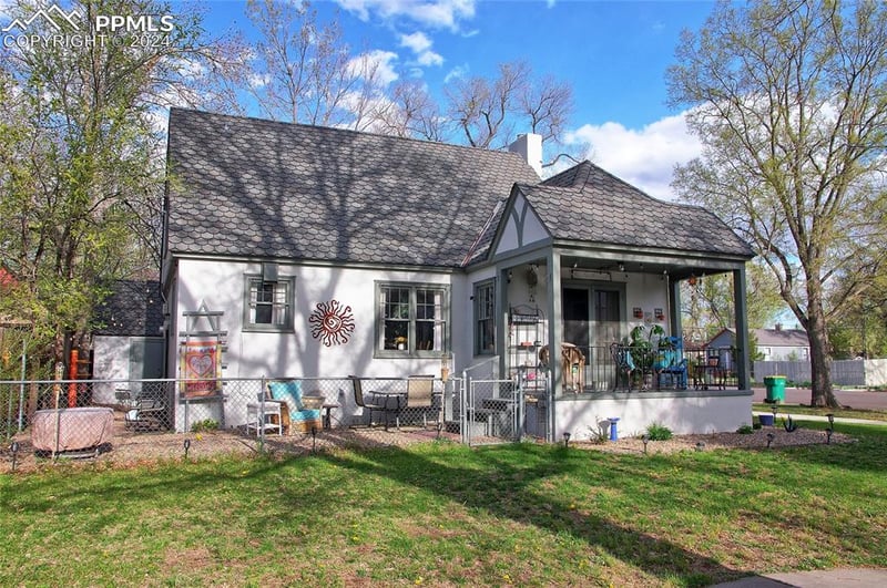 1102 Monument St, Colorado Springs, CO 80903