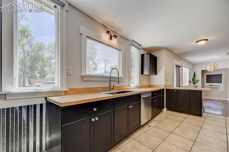 1102 Otteman Ct, Colorado Springs, CO 80909
