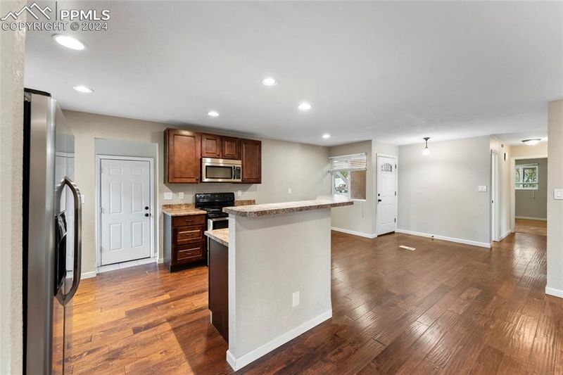 1103 Royale Dr, Colorado Springs, CO 80910