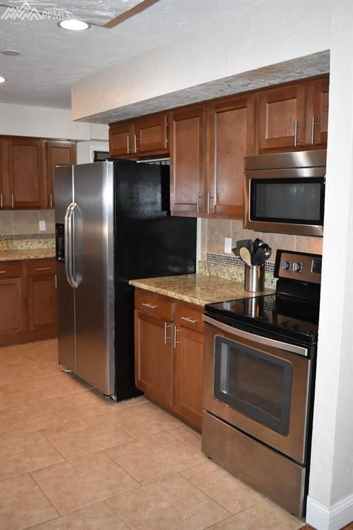 1104 Clinton Way, Colorado Springs, CO 80907