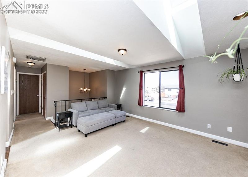 1105 Jet Wing Dr, Colorado Springs, CO 80916