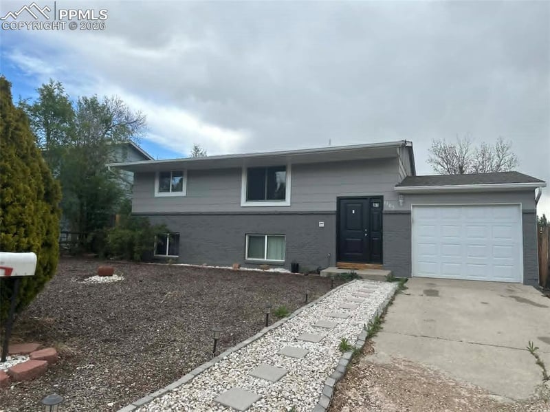 1105 Nez Perce Dr, Colorado Springs, CO 80915
