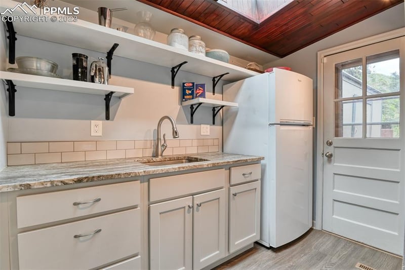 11050 Belvidere Ave, Green Mountain Falls, CO 80819